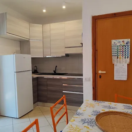 - A 100 Mt Dal Mare, Tavolara *