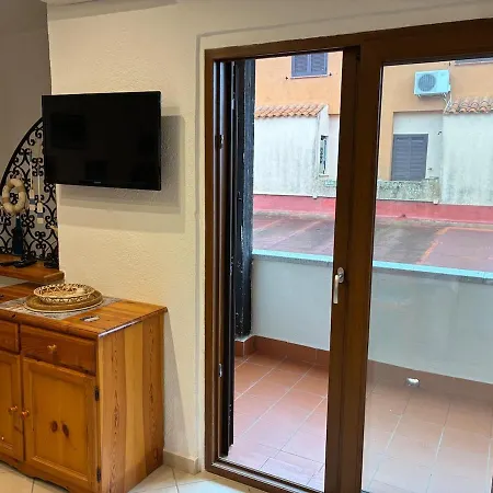 - A 100 Mt Dal Mare, Tavolara *